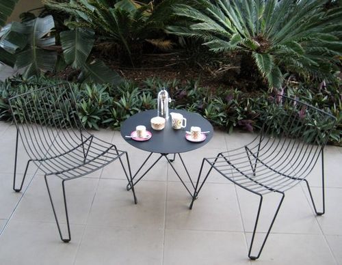 आरामदायक घुमावदार सीट आउटडोर कुर्सी और टेबल सेट