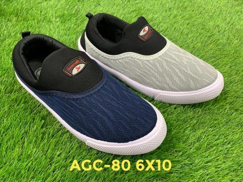 Plain Design Slip On Style Gents Canvas Shoes With White Color Sole