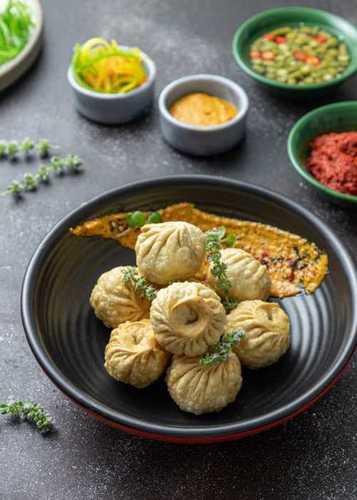 Hygienically Processed Tasty Stuffing Veg Momos Fast Food