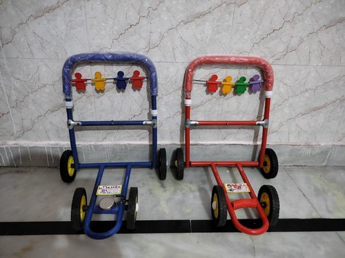 कस्टम ब्लू और रेड कलर 4 व्हील 3-12 महीने की उम्र का प्लास्टिक रेडा बेबी वॉकर खेलने के लिए 20 किलो क्षमता वाला