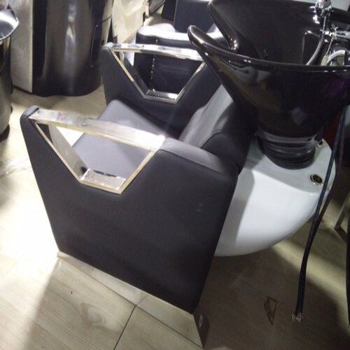 Leather With Stainless Steel Made Single Seater Saloon Cum Parlour Use Professional Shampoo Chair