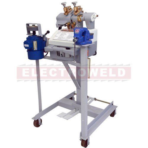 Mbw14 Electroweld Single Phase Gi Wire Butt Welding Machine With Frequency 50Hz Input Current: 400 V