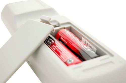 Multipurpose Zinc Carbon Batteries - Lithium Pencil Shape, Non-rechargeable 1.5V | Durable 2-Year Shelf Life, Recyclable Design