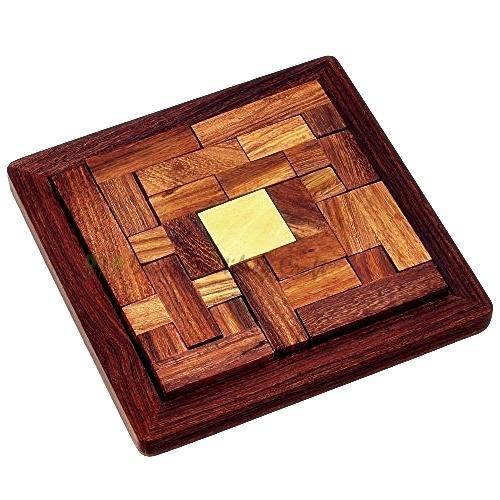 Square Shape and Polished Finish Brown Color Durable Wooden Games Puzzle