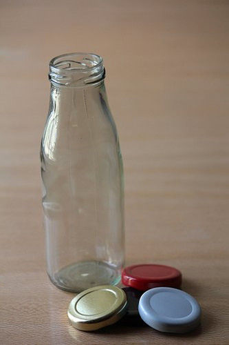 Plain 300Ml Glass Bottles For Readymade Juice With Lug Type Cap