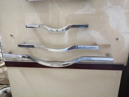 Polished Abrasion Resistance Crack Resistance Easy To Fit Chrome Finish Steel Cabinet Handle