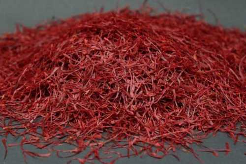 Dried Form Red Natural Saffron for Use in Food and Sweets