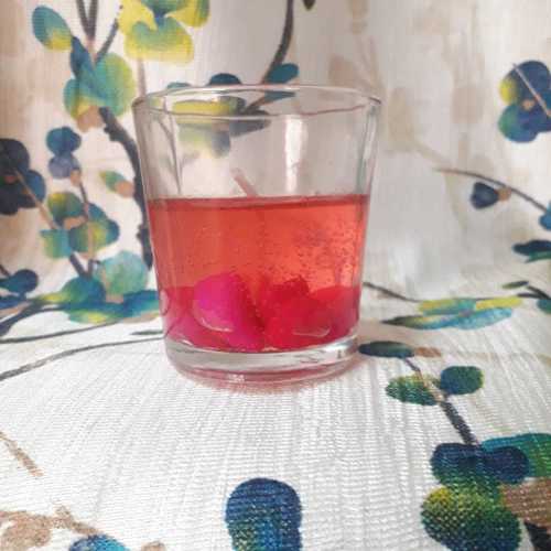 Light Weigh Plain Transparent Glass Red Jelly Candle With Anti Crack Properties Size: Various Sizes Are Available