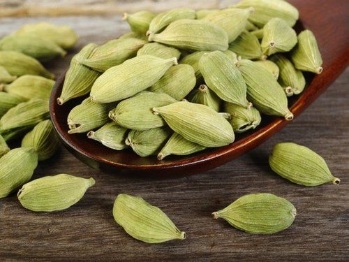 Purity 99 Percent Broken 1 Percent Rich In Taste Good for Health Dried Green Cardamom