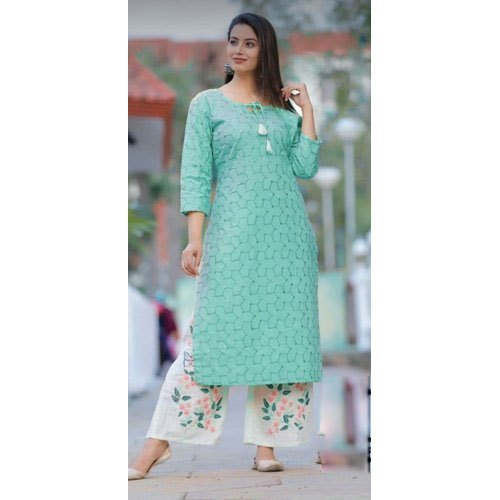 वॉशेबल स्काई ब्लू और व्हाइट काफ लेंथ लेंथ 3/4 स्लीव्स टाई-अप नेकलाइन रेगुलर फिट स्किन फ्रेंडली रिंकल रेसिस्टेंस कैज़ुअल वियर लेडीज़ कॉटन एम्ब्रॉयडरी कुर्ती पलाज़ो के साथ