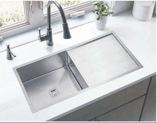 Stainles Steel Square Single Bowl With Drain Board Matt Finish Kitchen Sink Installation Type: Deck Mounted