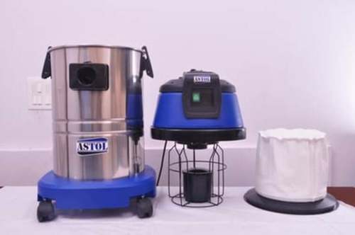 Black Astol Vacuum Cleaner For Hotels Sv-30