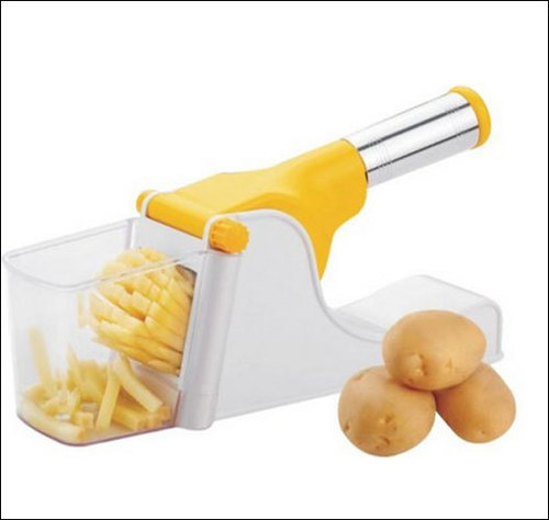 चिप्स बनाने के लिए येलो एंड व्हाइट किचन पोटैटो चिपसर