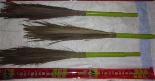 Long Life Soft Grass Broom For Household Application: Cleaning