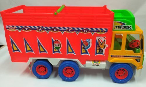 Plain And Printed Plastic Truck Toys For Kids Playing With Two Hundred To Four Hundred Gram Weight And Blue And Red Color Tyres