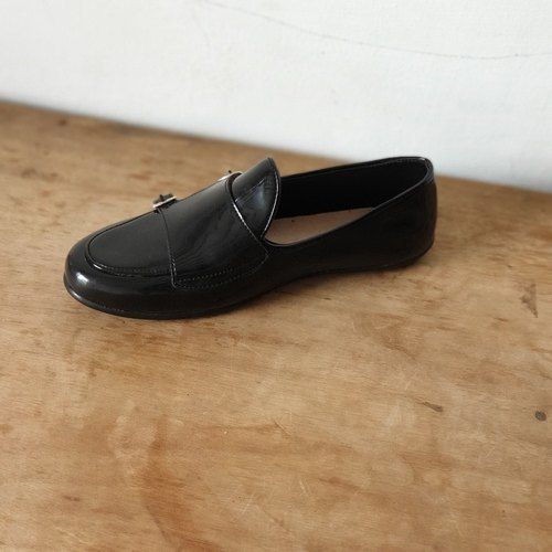 Breathable Plain Design Anti Skid Black Color Slip On Style Rexine Loafer Shoes For Mens