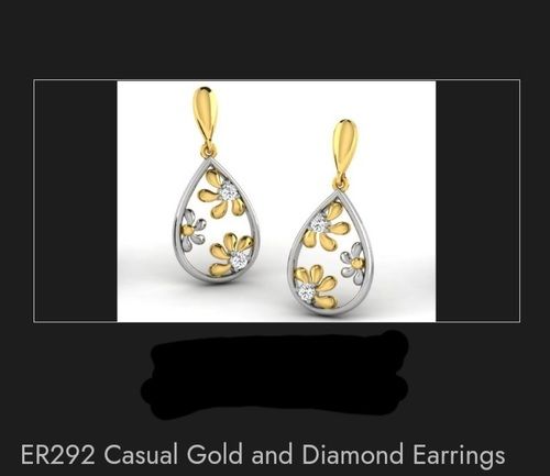 Ladies Designer Er292 Casual Gold And Diamond Earrings With 18Kt Yellow Gold  Very Good