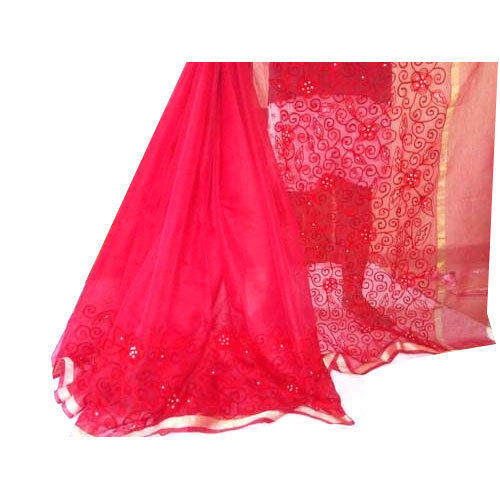 Embroidered Party Wear Skin Friendly Aari Embroidery Work Ladies Red Designer Net Saree With Blouse Piece