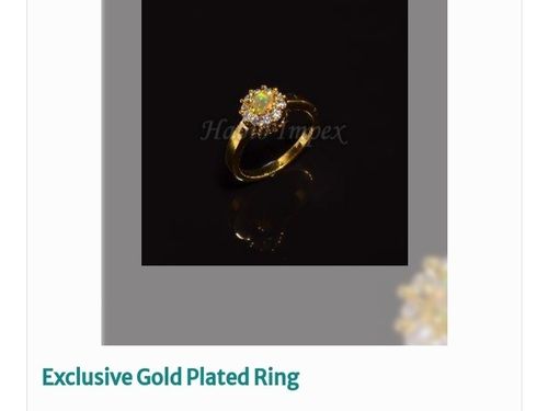 Exclusive Design And Attractive Look Ladies Fancy Oval Shape Gold Plated Ring