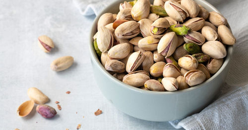 Natural Light Sweet Organic Pistachios Nut, High In Protein