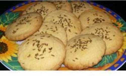 Crispy And Crunchy Round Namkeen Bakery Biscuit for Morning Snacks