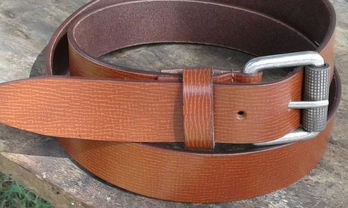 Fine Finish Men Semi Formal Tan Color Leather Belt With Silver Color Metal Buckle Gender: Male