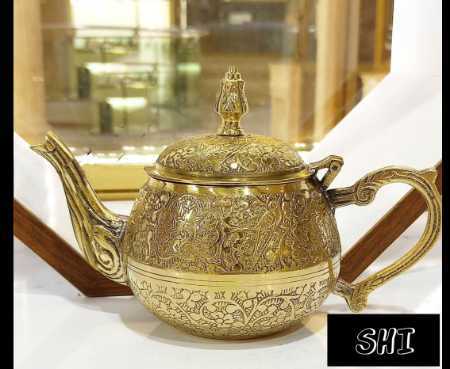 Metal Long Lasting Premium Quality Antique Polished Decorative Brass Teapot For Regular Use