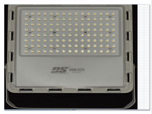 White Bright And Shining Led Flood Light Used In Garden And Playground