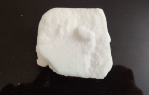 Pleasant Fragrance Pure White Color 50g Camphor Tablet For Pooja Moisture Content : 8%