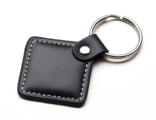 Indian Black Color Plain Design Leather Keychain With Round Shape And Silver Color Metal Ring