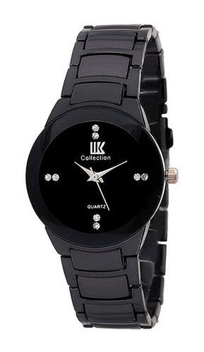 Casual Wear Fashion Black Women Wrist Watch With Round Shape And Analog Display