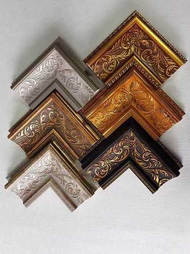 Multicolor Rectangular And Square Shape Polished Antique Wooden Photo Frame Corner