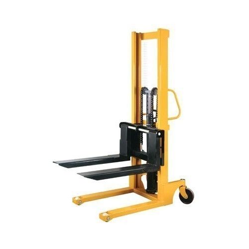 Durable Yellow And Black Adjustable Fork Hydraulic Hand Stacker (Lifting Capacity 100 To 700 Kg)