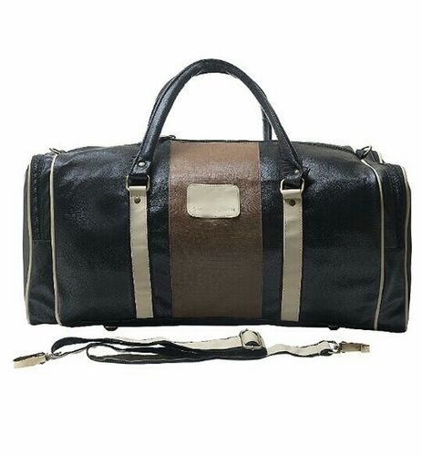 Zipper Closure Type Very Spacious And Light Weight Plain Design Duffel Bags