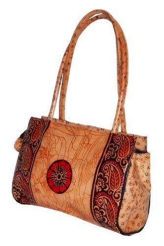 Spacious And Light Weight Printed Design Multi Color Fashionable Leather Bag For Womens Size: Various Sizes Are Available