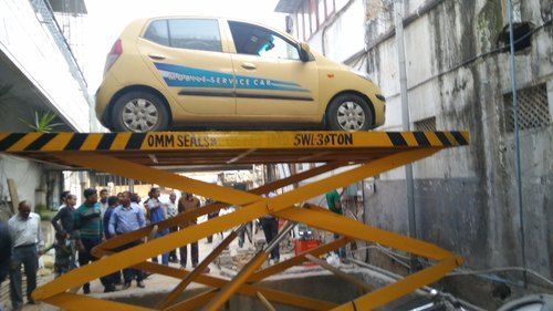 Longer Functional Life Easy To Install Mild Steel Hydraulic Car Lift (Capacity 3-4 Ton)