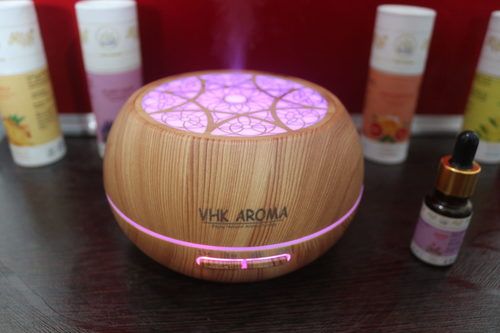 Portable Luxury Stylish Oil Diffuser With Remote Capacity 300 ml