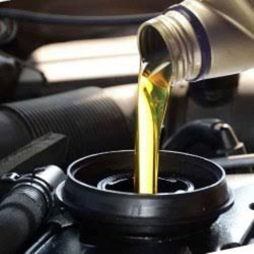 Soft Texture And Rust Protective Dark Yellow Engine Oil For Automotive Application: Automobile