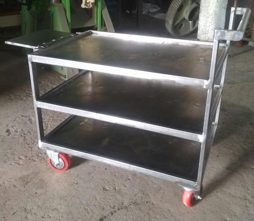 Strong 1000 Mm Height Mild Steel Material Handling Trolley With Shelf, 250Kg Load Capacity