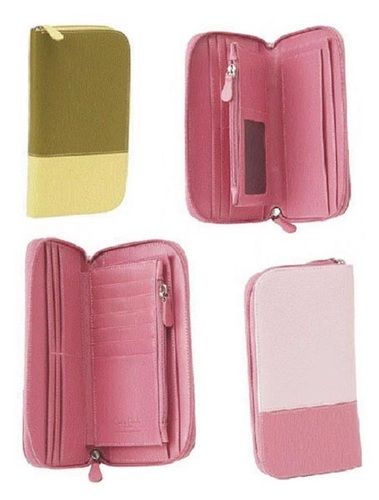 Leather Zipper Closure Very Spacious And Light Weight Modern Plain Design Pink Ladies Wallets