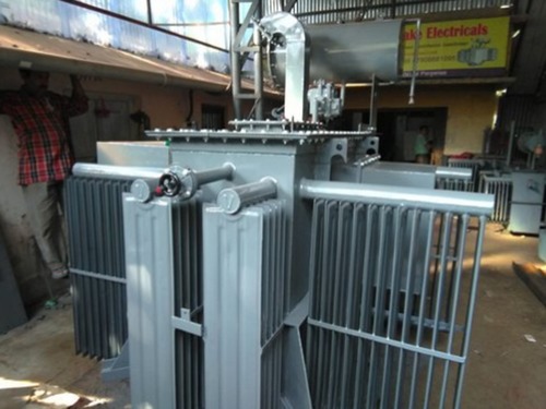Three Phase 2Mva Distribution Transformer, Voltage Ratio : 500V With Ip Rating Ip55 Efficiency: 98%