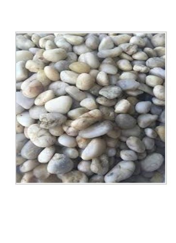 Attractive Look Round Shape Polished Finish White Color Decorative Pebbles