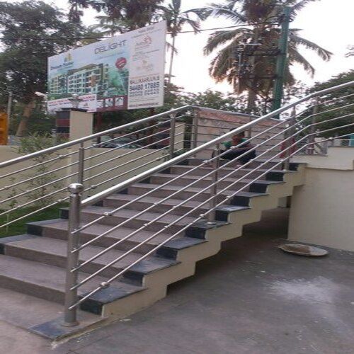 Height 3.8 Feet SS304 Chrome Finished Stainless Steel Stairs Railing