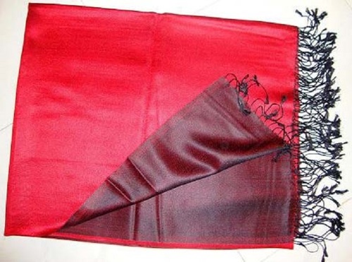 Red Skin Friendly Warm And Soft Ladies Casual Plain Pure Reversible Silk Shawls With Light Weighted