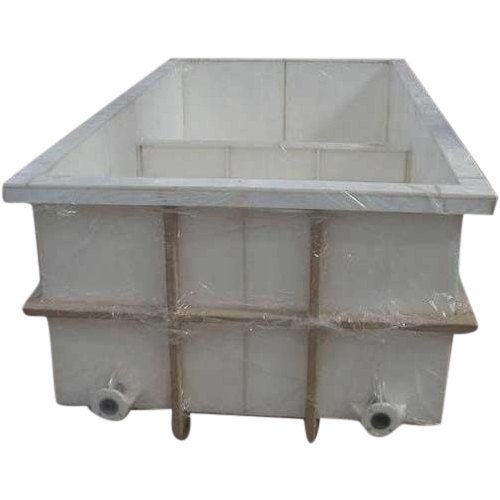 Frp Pickling Tank With 100 To 3000 L Loading Capacity With 60 Degree