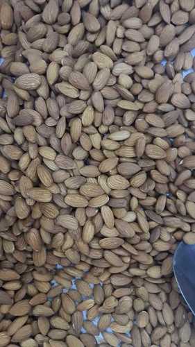 100% Pure, Natural Healthy And High Nutrition Dried Almonds (Badam)
