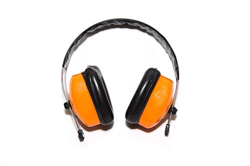 ईयर मफ करम