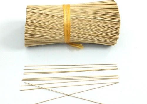 Off White Natural Bamboo Stick For Incense Sticks With 8 To 16 Inches Length And 1.2 To 1.4Mm Width