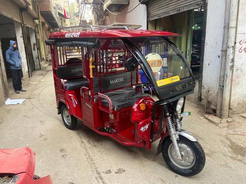 Eco Friendly Electric E Rickshaw With Battery Charging Time 5-6 hours