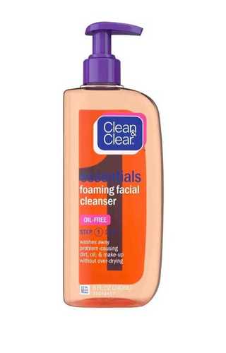 Clean And Clear Foaming Face Wash Removes Oil And Dirt